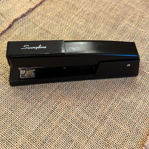 Vintage Swingline Model #747xx Stapler - Picture 2 of 6